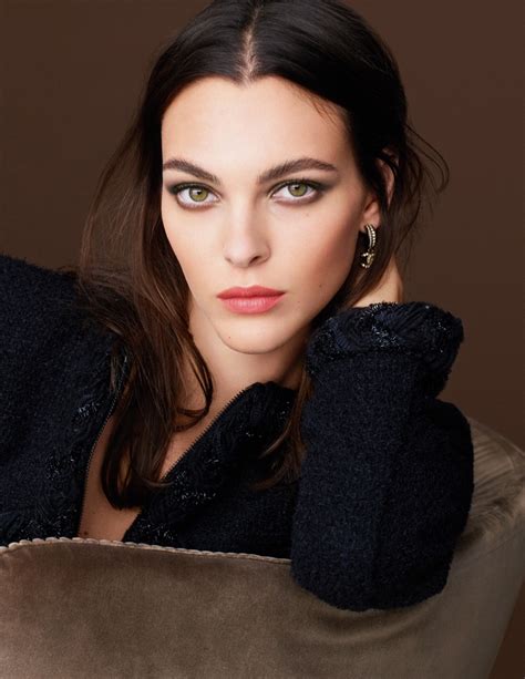 Vittoria Ceretti is the star of Chanel's fall 2021 make.